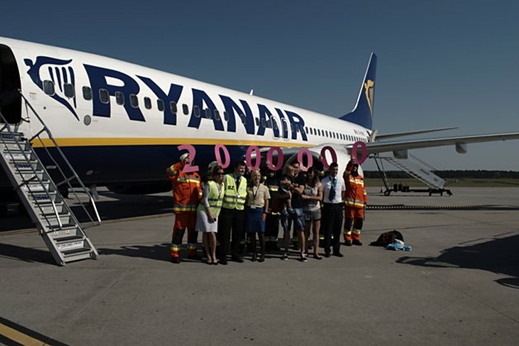 Warszawa-Modlin: 2 000 000 pasażer