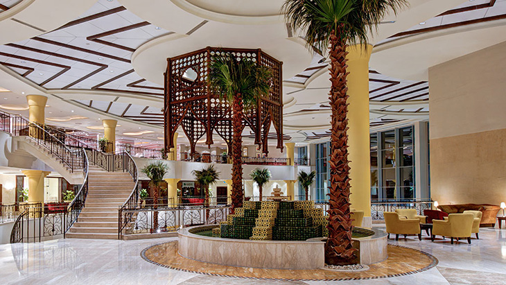 hotel Corinthia
