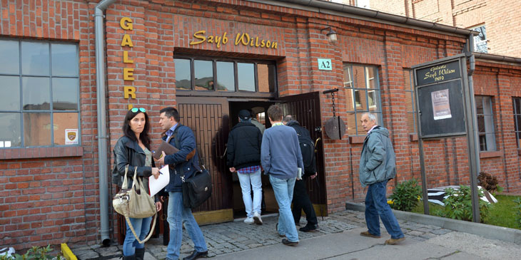 Galeria Sztuki w zabytkowym szybie górniczym