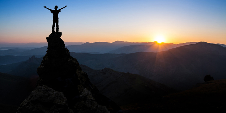 Couchsurfing, survival, geocaching, questing