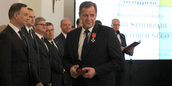 Sławomir Snarski, starosta Powiatu Bielskiego, został odznaczony Krzyżem Kawalerskim Orderu Odrodzenia Polski.
