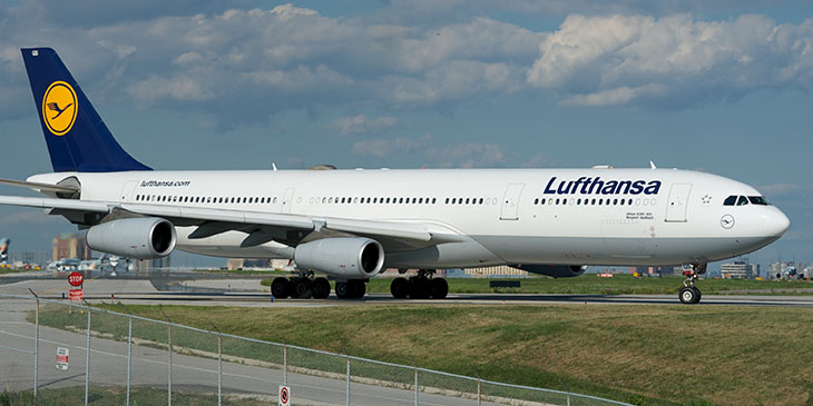 Lufthansa Airbus A340-300