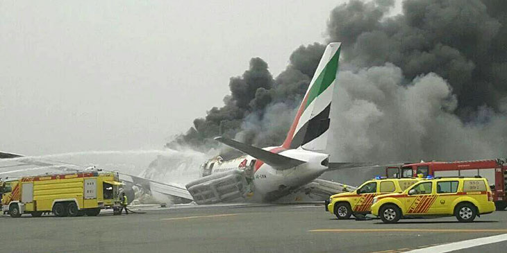Dubaj: awaryjne lądowanie samolotu