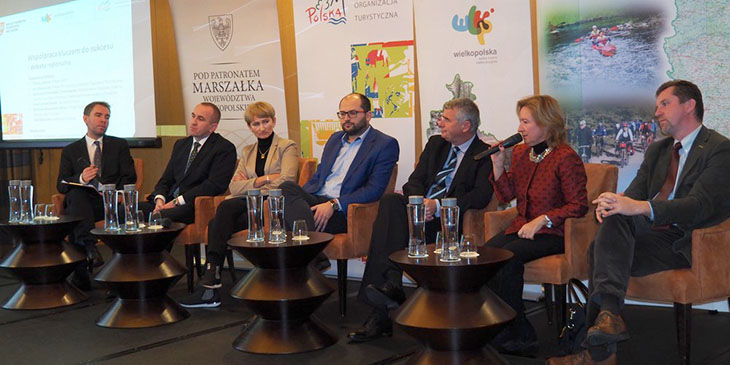 Współpraca w regionach niezbędna. Regionalna debata w Poznaniu