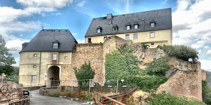 Zamek Ebernburg w Bad Münster am Stein