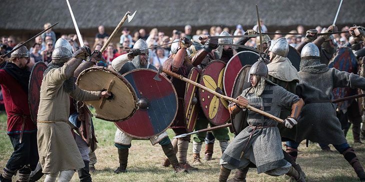Festyn Archeologiczny w Biskupinie