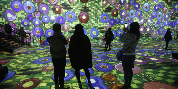 "Cyfrowy" Gustav Klimt w paryskim w Atelier des Lumieres