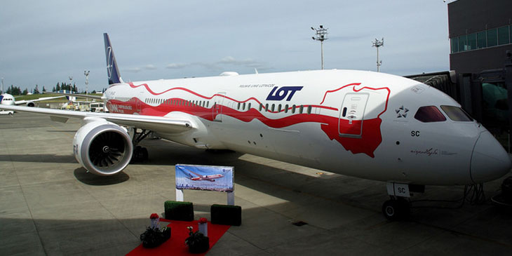 LOT: Dreamliner w okolicznościowym malowaniu