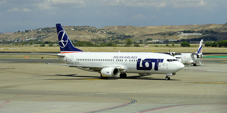 Boeing 737 LOT