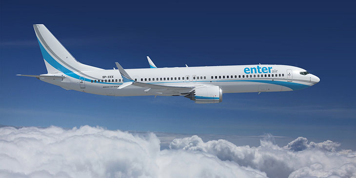 B737 MAX 8 Enter Air