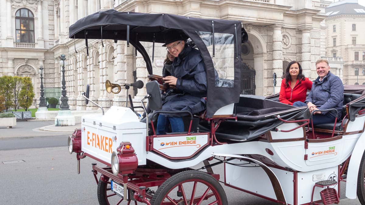Pierwsza elektryczna dorożka w Wiedniu