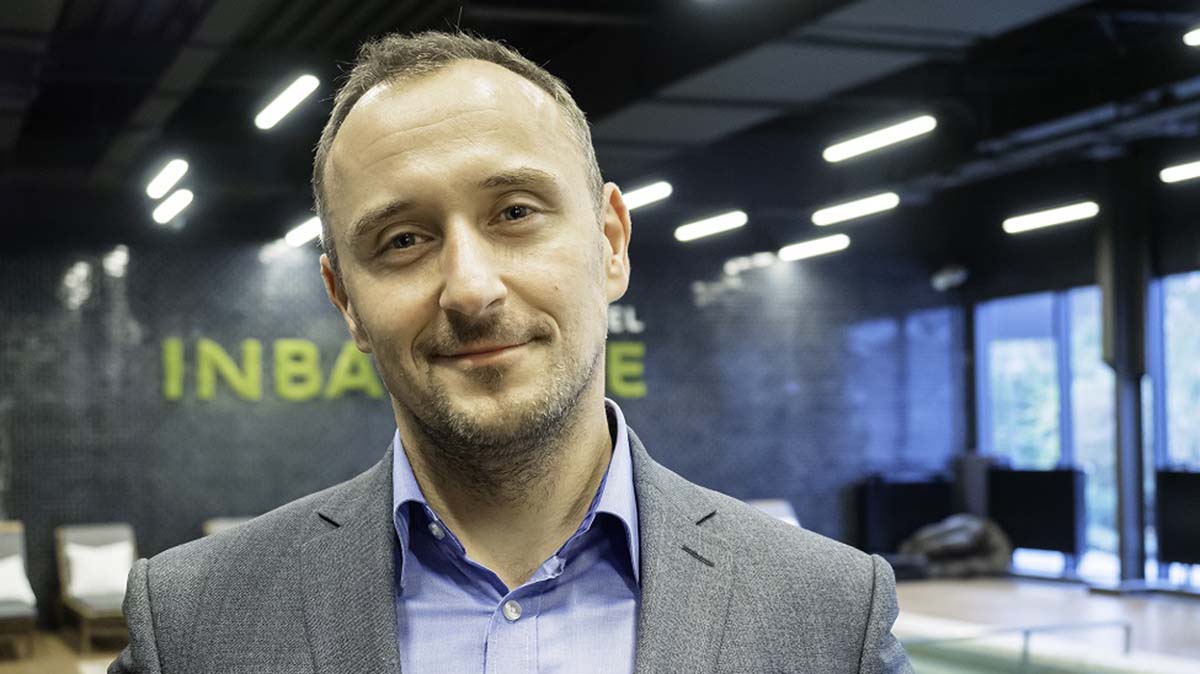 Maciej Naziębłło