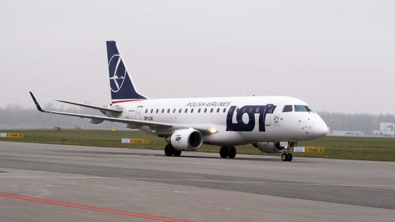 LOT Embraer