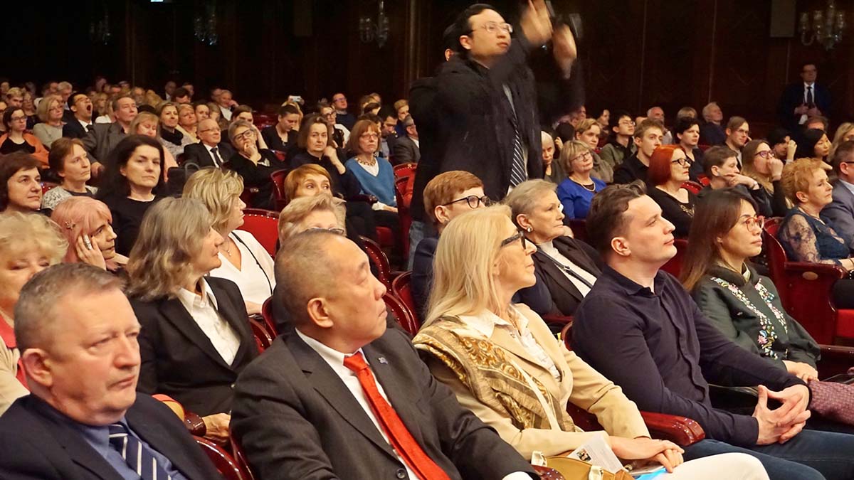 Solidarni z Wuhan