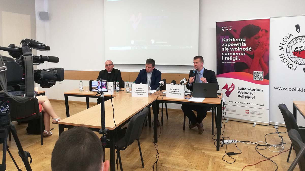 Międzynarodowy Dzień Upamiętniający Ofiary Aktów Przemocy ze względu na Religię lub Wyznanie - konferencja prasowa