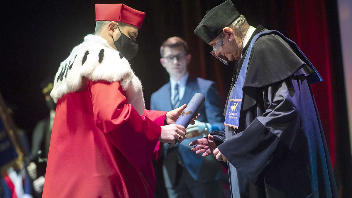 Prezes PKOl honorowym profesorem Collegium Humanum