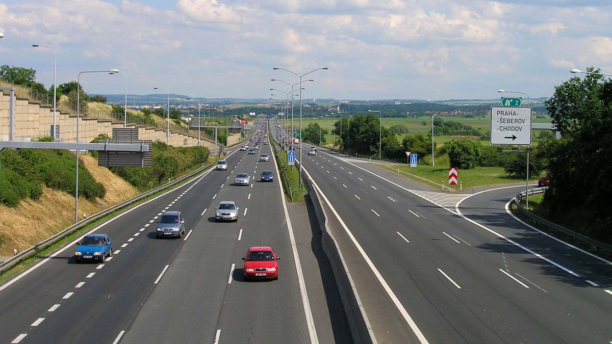 Czesi wprowadzają elektroniczne winiety na autostrady