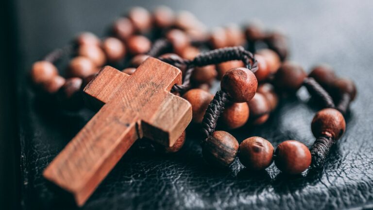 Drewniany różaniec