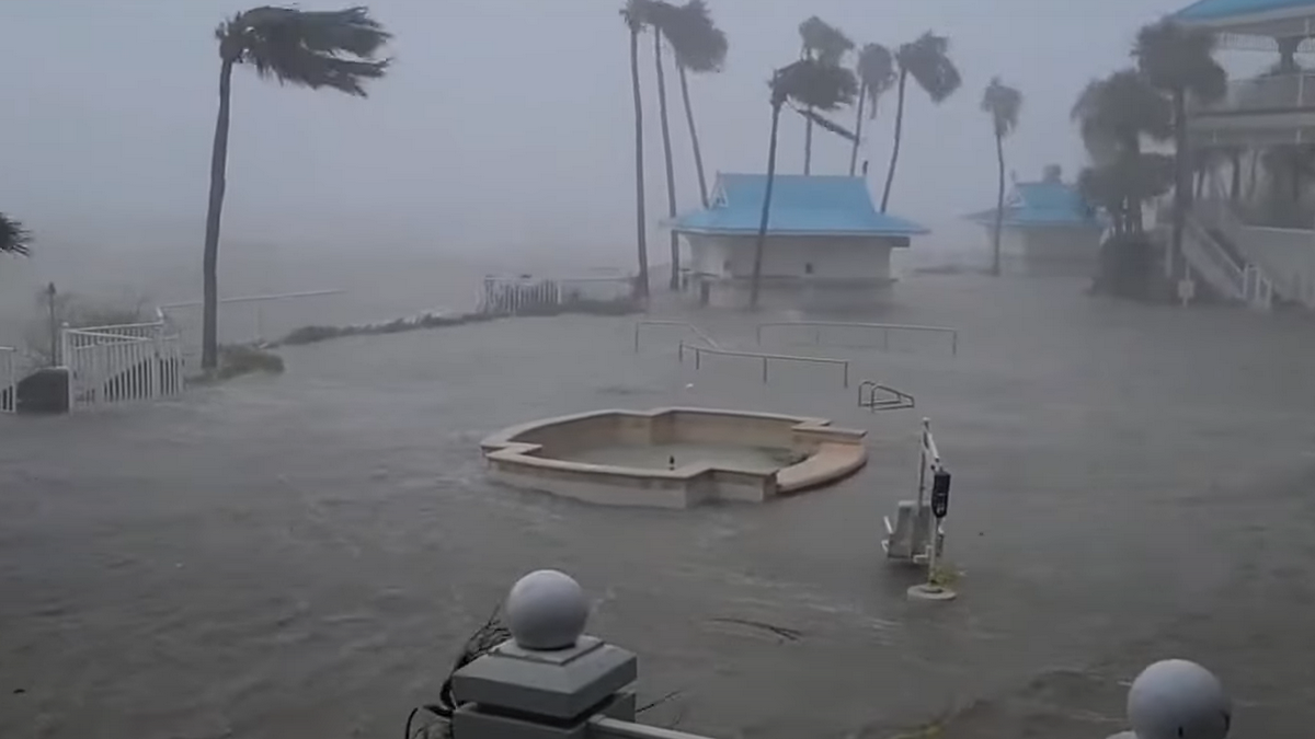 Szkody spowodowane przez huragan Ian.