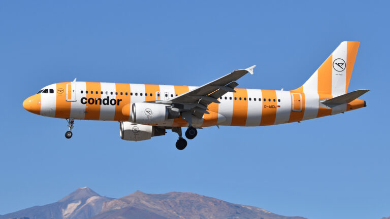 Samolot Condor Airlines