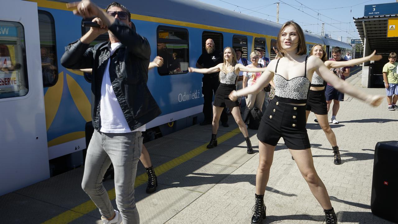 Pociągi pod specjalnymi hasłami promują Małopolskę