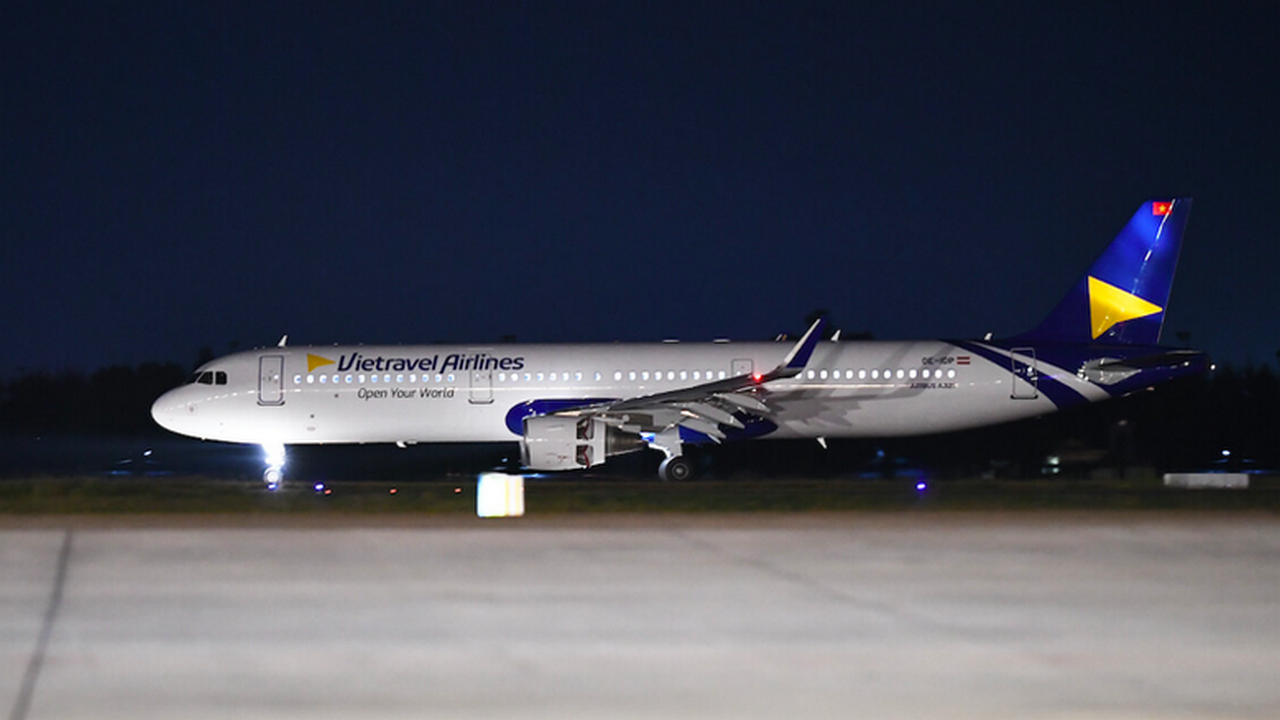 Samolot linii Vietravel Airlines