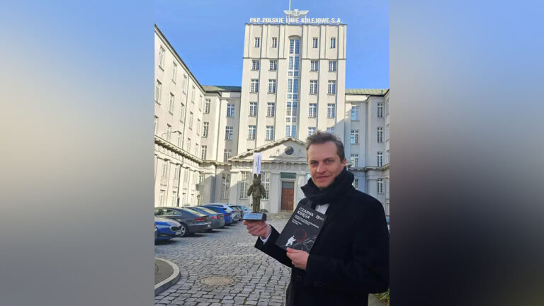 PKP PLK ze statuetką w plebiscycie "Czarnej Księgi"