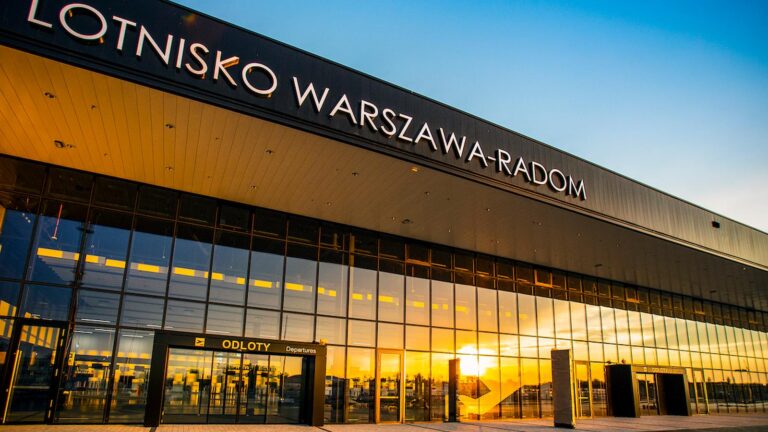 Lotnisko Warszawa–Radom