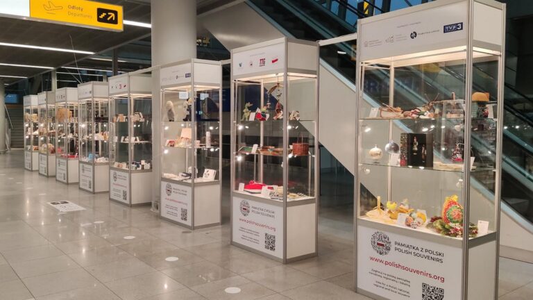 Konkurs Pamiątek Turystycznych "Pamiątka z Polski - Polish Souvenirs"