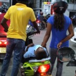 Kryzys paliwowy na Sri Lance: mieszkańcy w poszukiwaniu możliwości zatankowania swoich pojazdów.