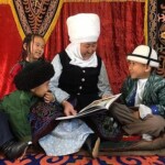 Opowiadająca Tradycję Nasredding Anectodes - © National Commission of the Kyrgyz Republic for UNESCO, 2020