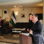 Spotkanie z polskimi dziennikarzami i przedstawicielami branży turystycznej zorganizowane przez Ambasadę Republiki Uzbekistanu. Fot. Jerzy Niemociński